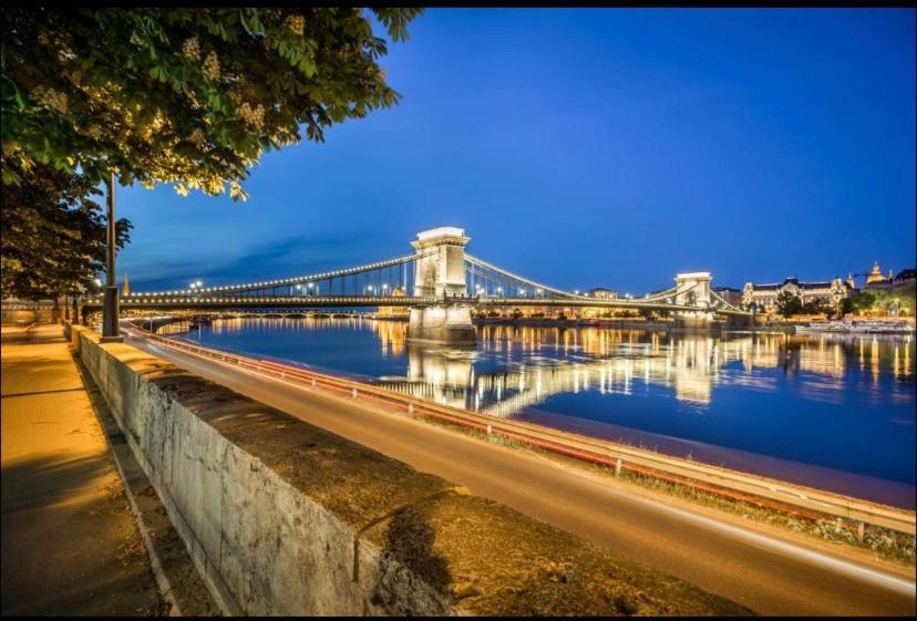 Paskal Themal Apartman, Free Parking Inside The Building Apartment Budapest Luaran gambar